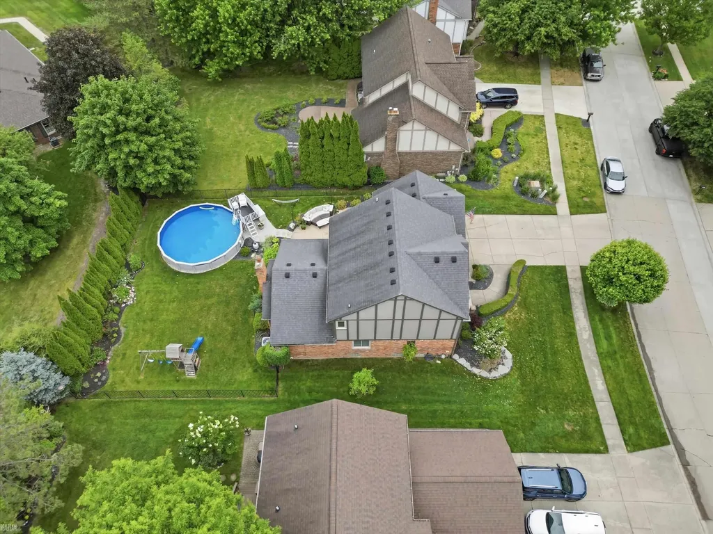 14871 Crofton Drive Shelby Charter Township MI 48315