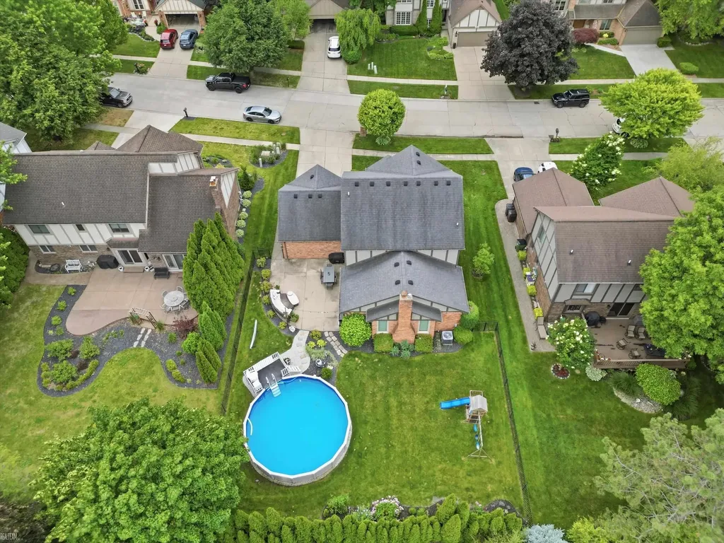 14871 Crofton Drive Shelby Charter Township MI 48315
