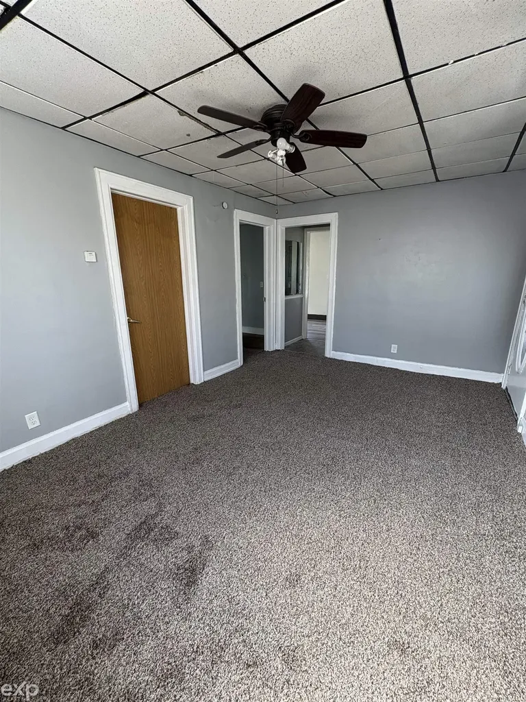 2521 Bay Street Saginaw City MI 48602