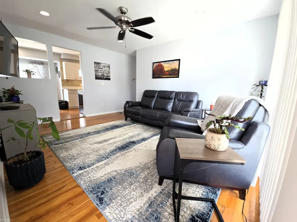 23398 Linne Drive Clinton Charter Township MI 48035