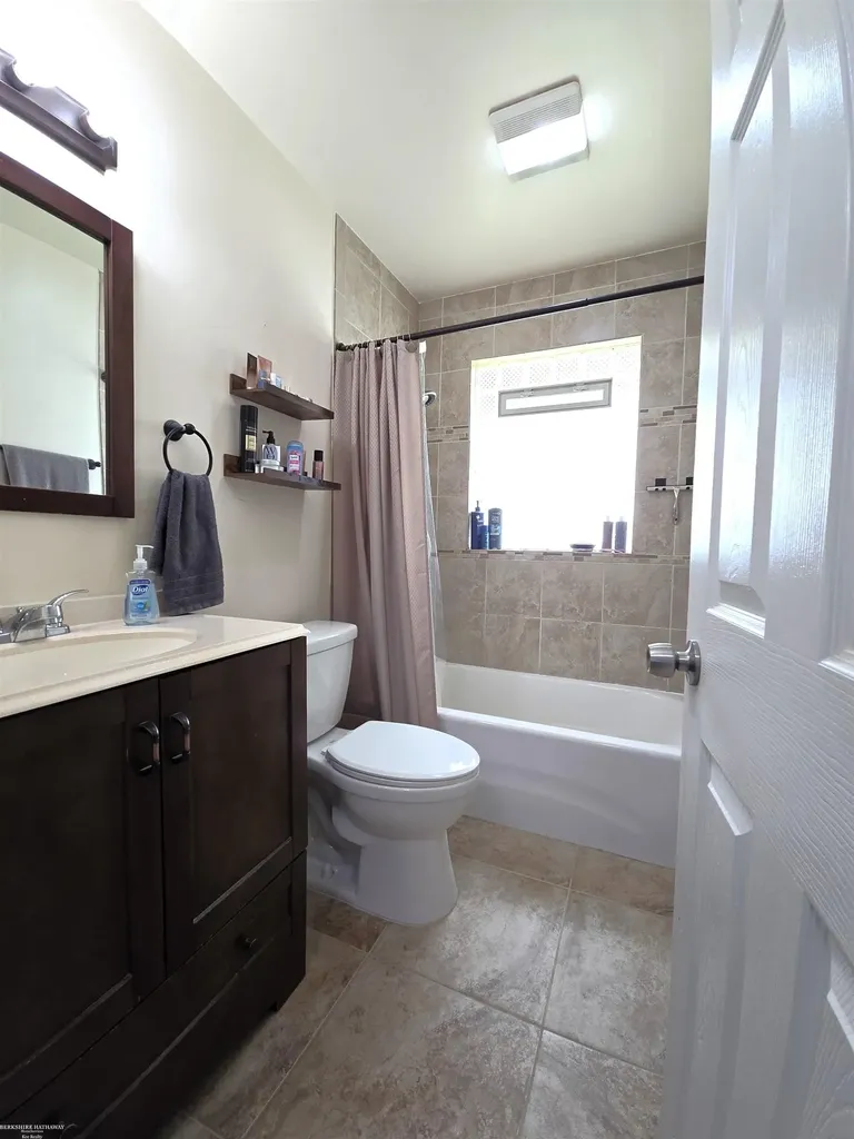 23398 Linne Drive Clinton Charter Township MI 48035