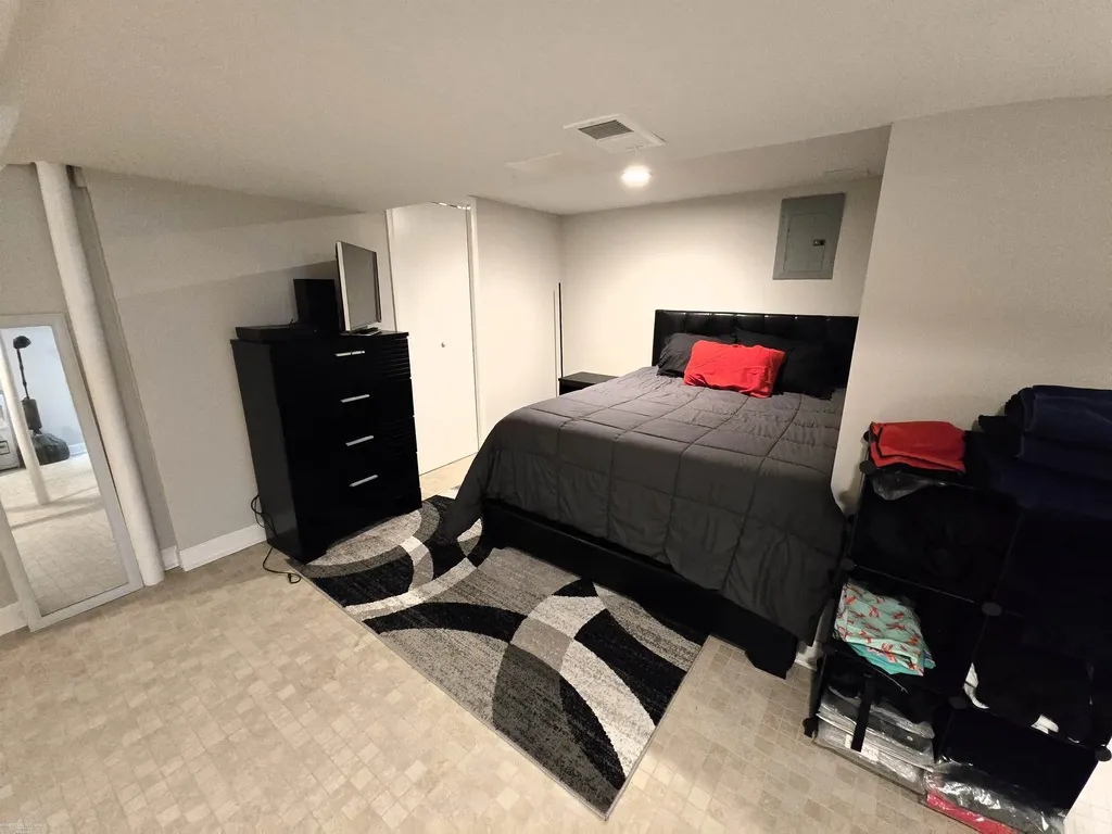 23398 Linne Drive Clinton Charter Township MI 48035