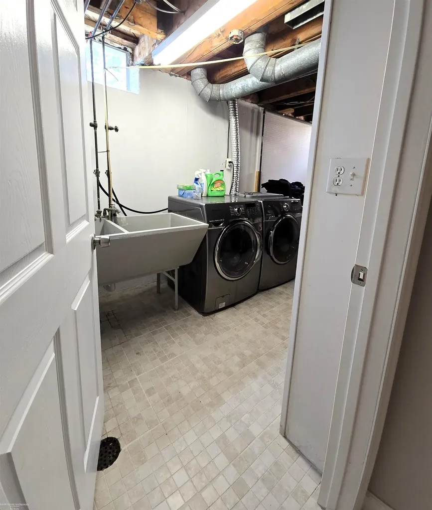 23398 Linne Drive Clinton Charter Township MI 48035
