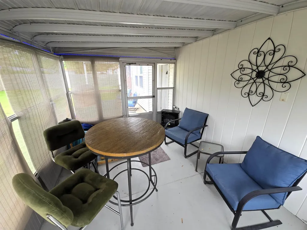 23398 Linne Drive Clinton Charter Township MI 48035