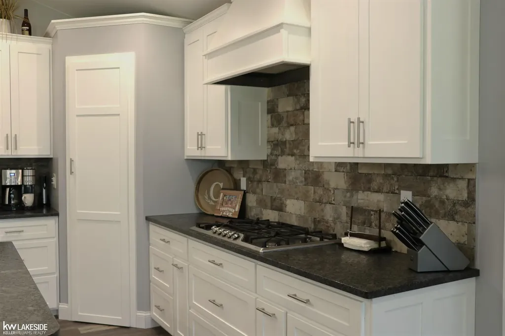 521 W River Court Gladwin Township MI 48624