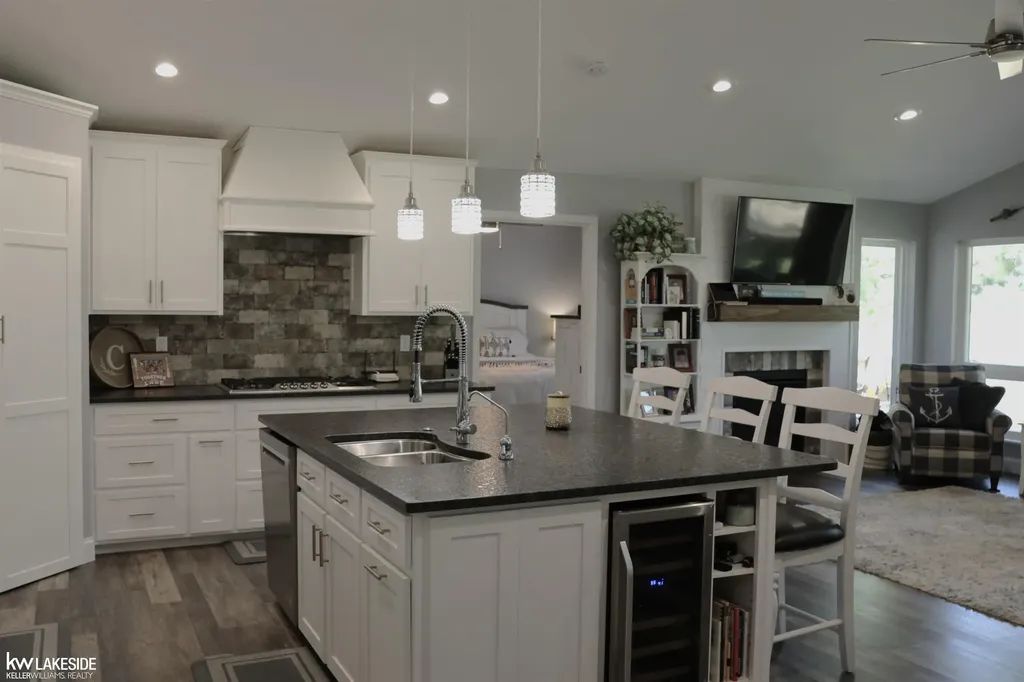 521 W River Court Gladwin Township MI 48624