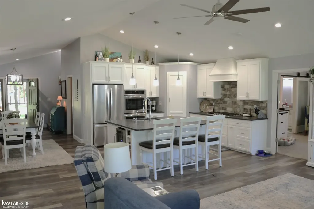 521 W River Court Gladwin Township MI 48624