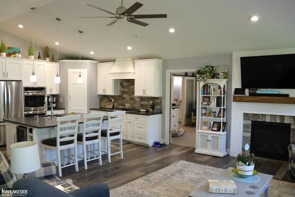 521 W River Court Gladwin Township MI 48624