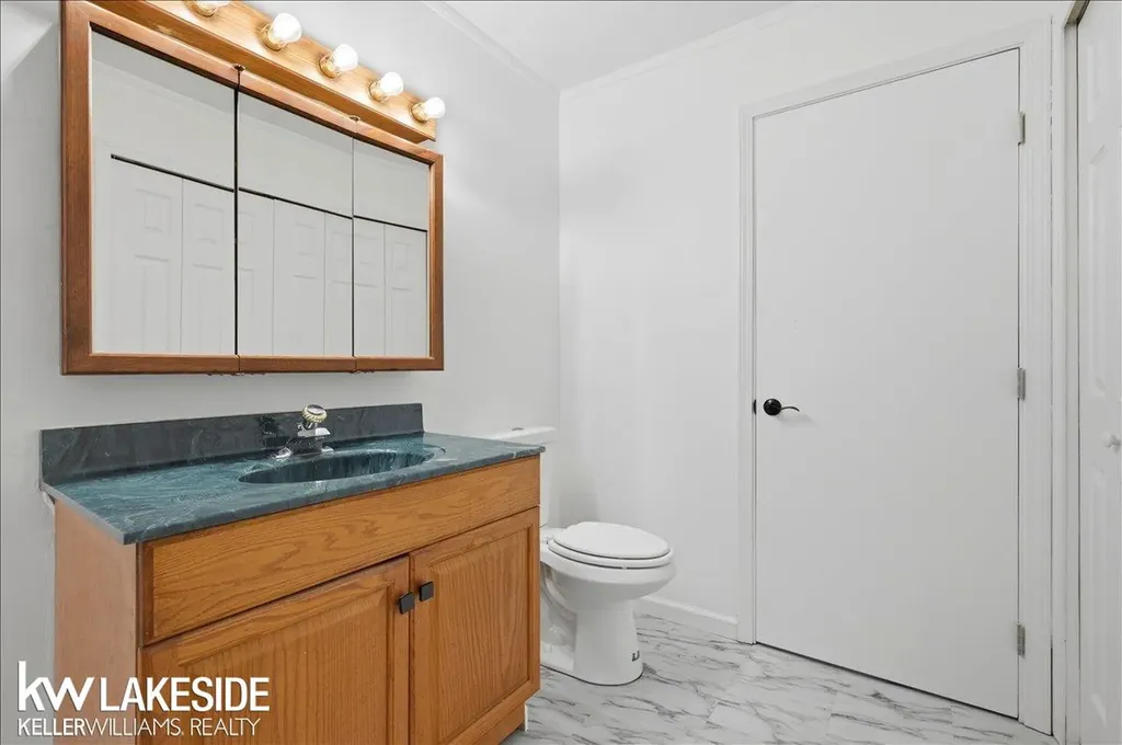 21325 Drexel Street Clinton Charter Township MI 48036