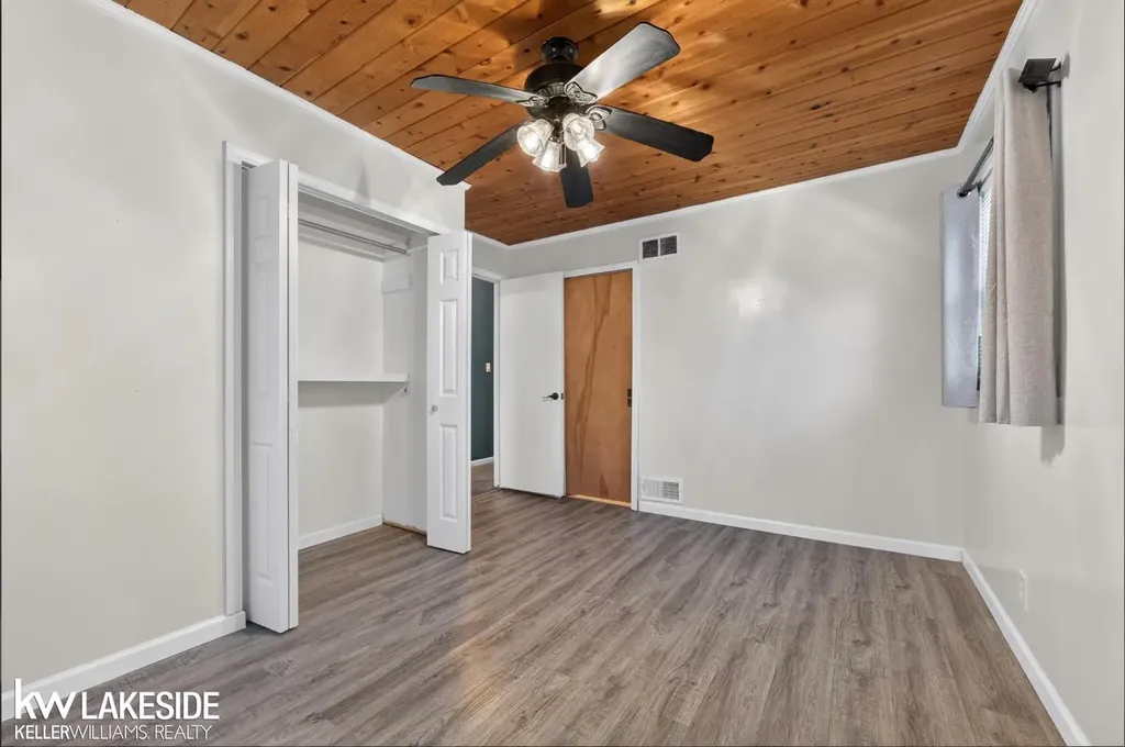 21325 Drexel Street Clinton Charter Township MI 48036
