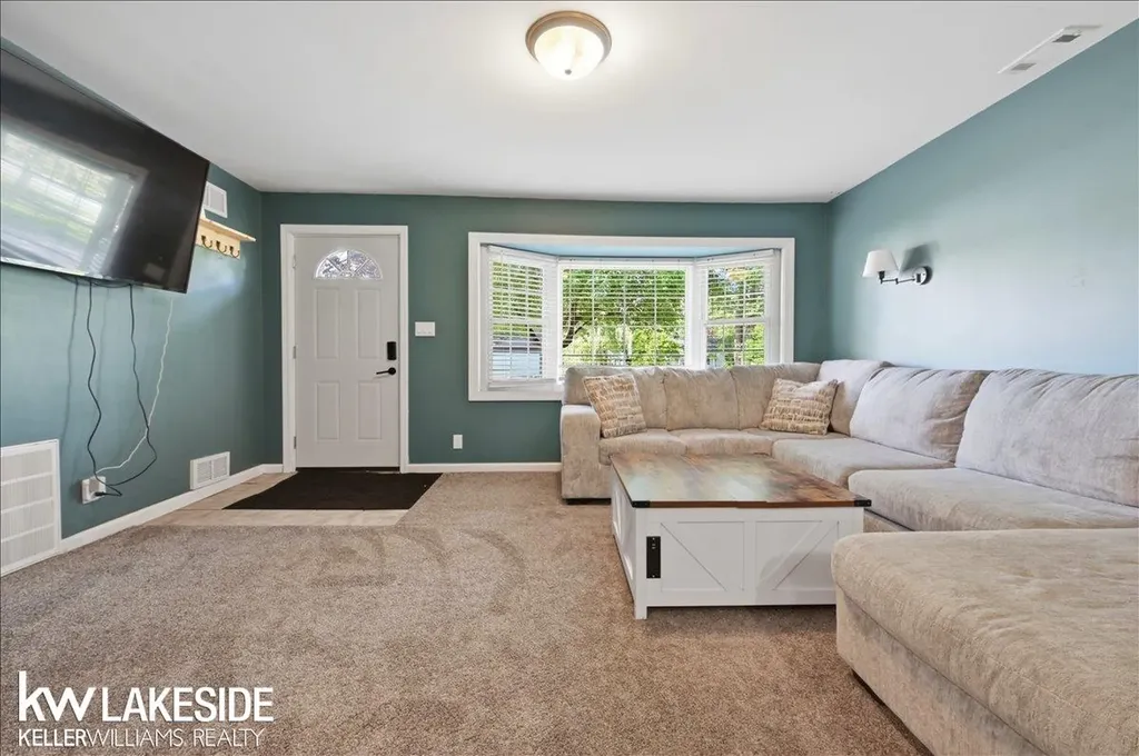 21325 Drexel Street Clinton Charter Township MI 48036