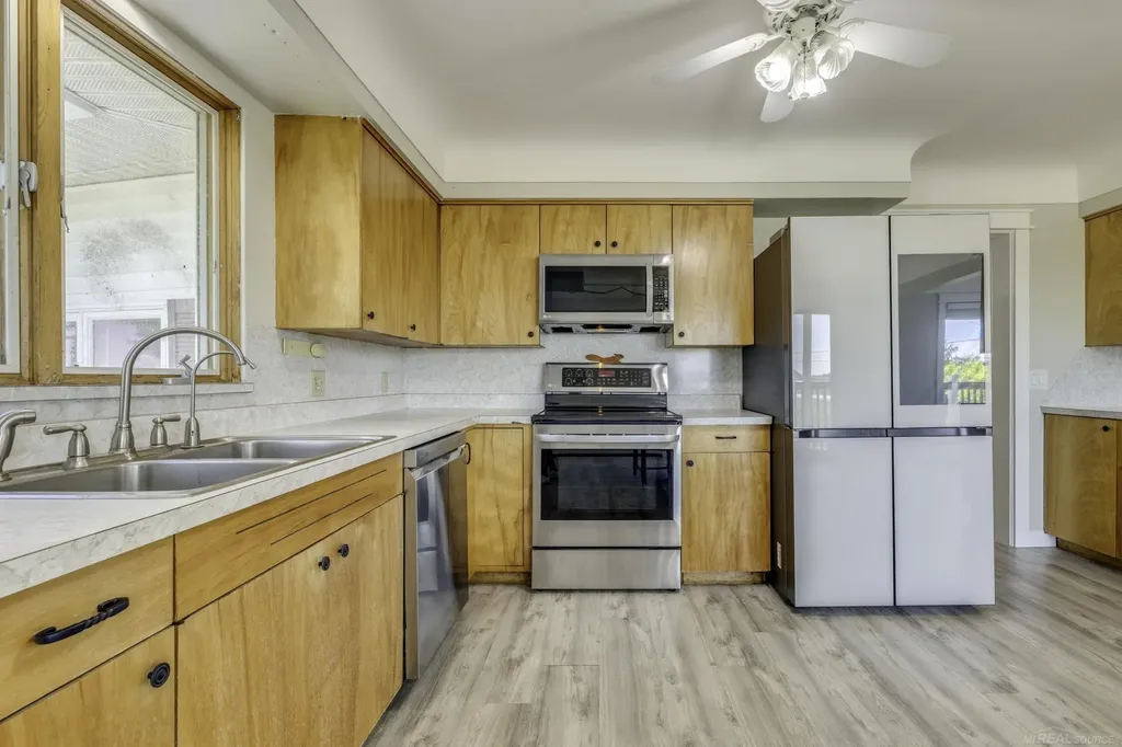 2481 N Ruth Road Bridgehampton Township MI 48427