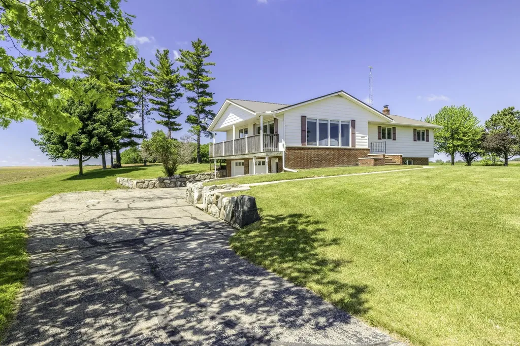 2481 N Ruth Road Bridgehampton Township MI 48427