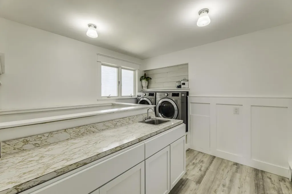 2481 N Ruth Road Bridgehampton Township MI 48427