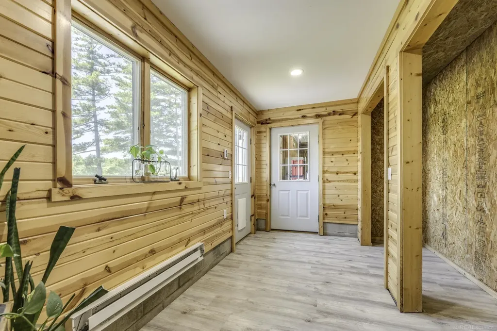 2481 N Ruth Road Bridgehampton Township MI 48427