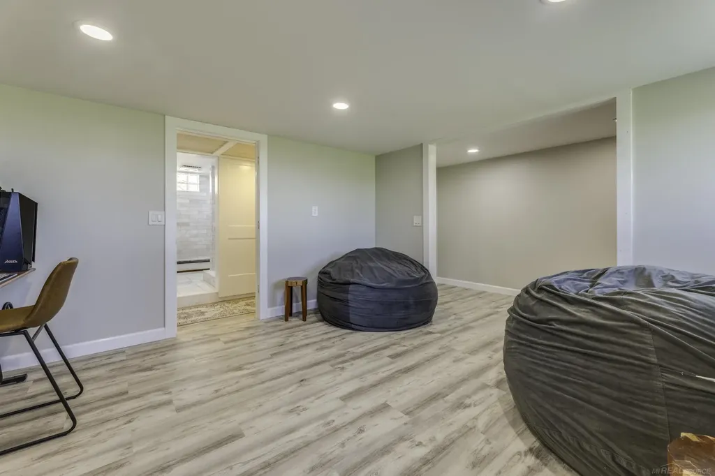 2481 N Ruth Road Bridgehampton Township MI 48427