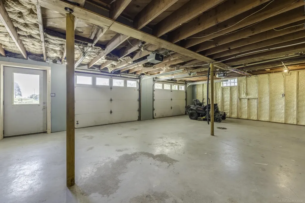 2481 N Ruth Road Bridgehampton Township MI 48427