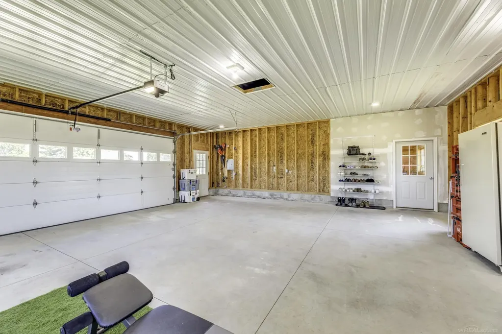 2481 N Ruth Road Bridgehampton Township MI 48427