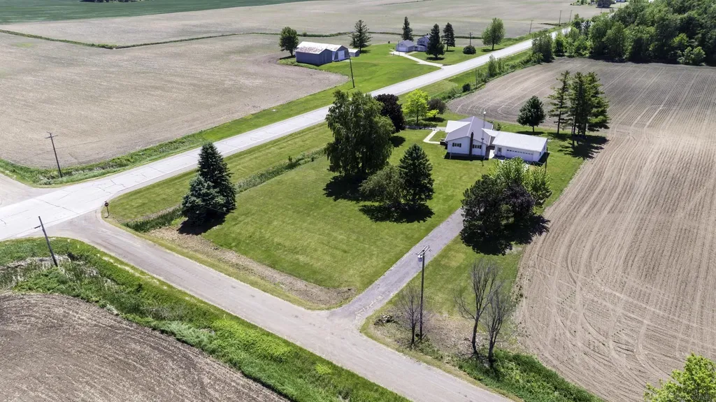 2481 N Ruth Road Bridgehampton Township MI 48427