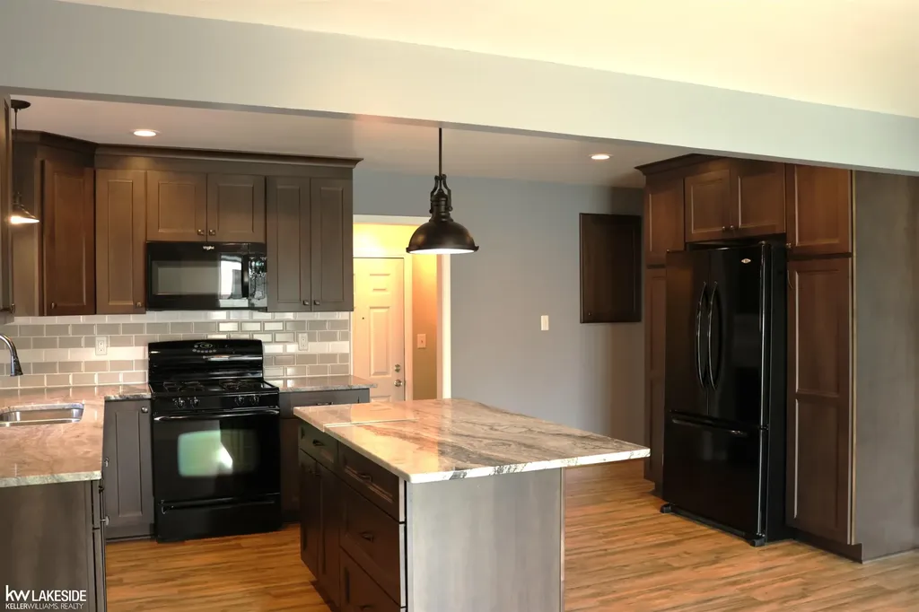 13339 Roxbury Drive Sterling Heights City MI 48312