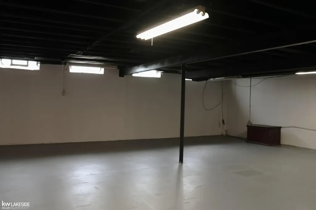 13339 Roxbury Drive Sterling Heights City MI 48312
