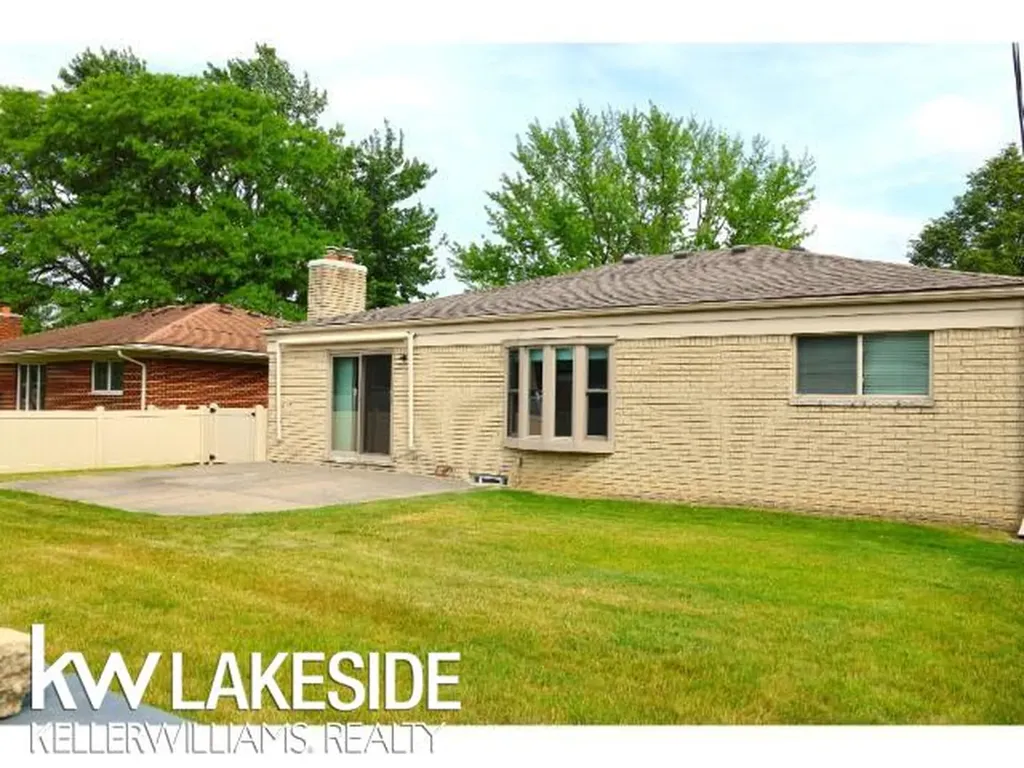 13339 Roxbury Drive Sterling Heights City MI 48312