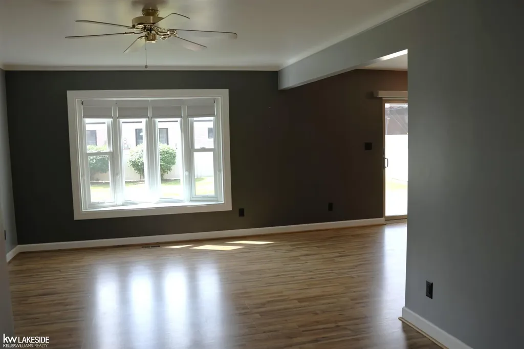 13339 Roxbury Drive Sterling Heights City MI 48312