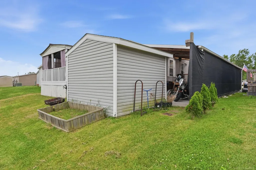 58520 Brookside Drive Lenox Township MI 48048