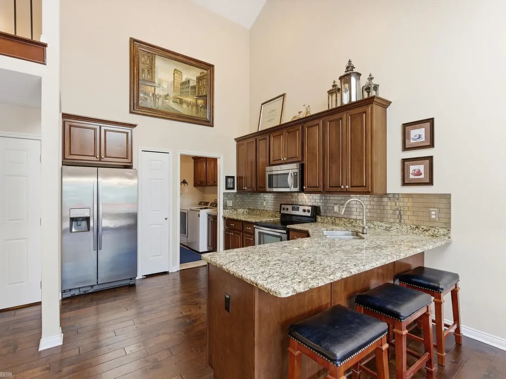 14837 N Park Drive Shelby Charter Township MI 48315