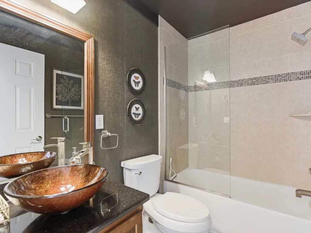 14837 N Park Drive Shelby Charter Township MI 48315