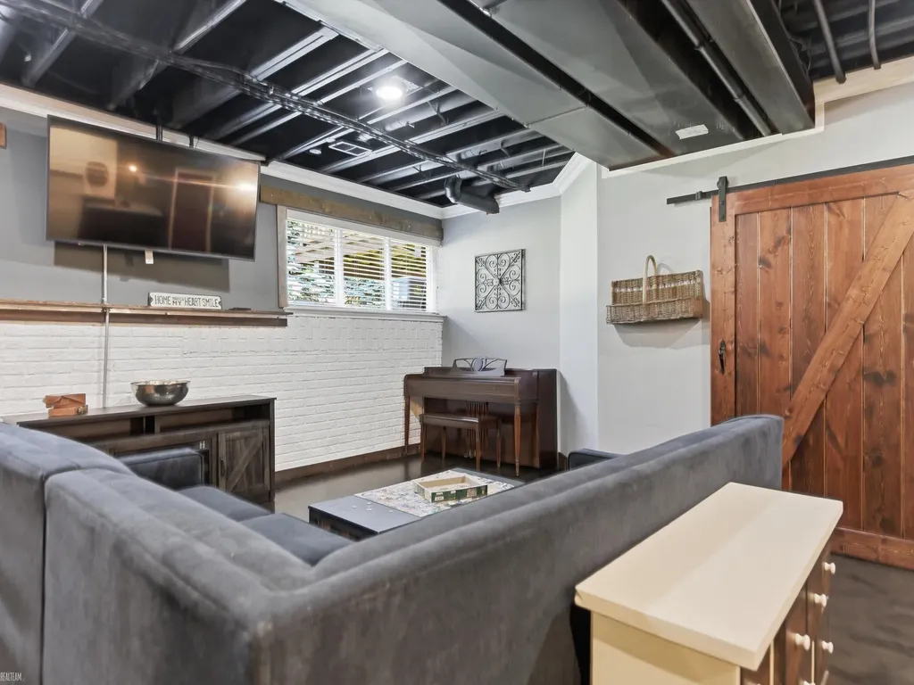 14837 N Park Drive Shelby Charter Township MI 48315