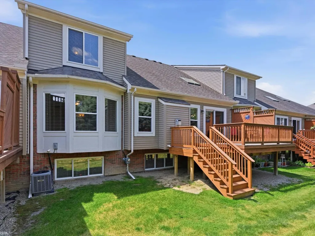 14837 N Park Drive Shelby Charter Township MI 48315