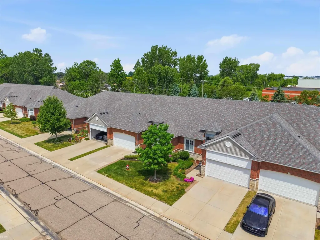 14837 N Park Drive Shelby Charter Township MI 48315