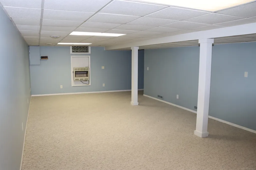 8549 Oakside Street Portage City MI 49002