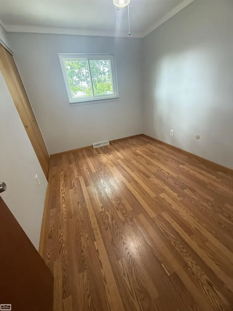 26093 La Salle Ct. Street Roseville City MI 48066