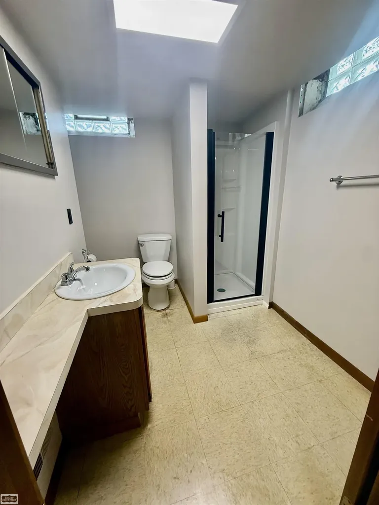 26093 La Salle Ct. Street Roseville City MI 48066