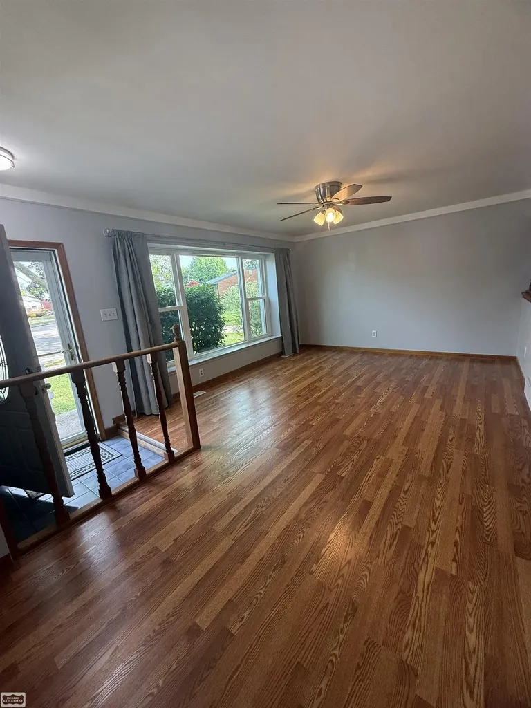 26093 La Salle Ct. Street Roseville City MI 48066