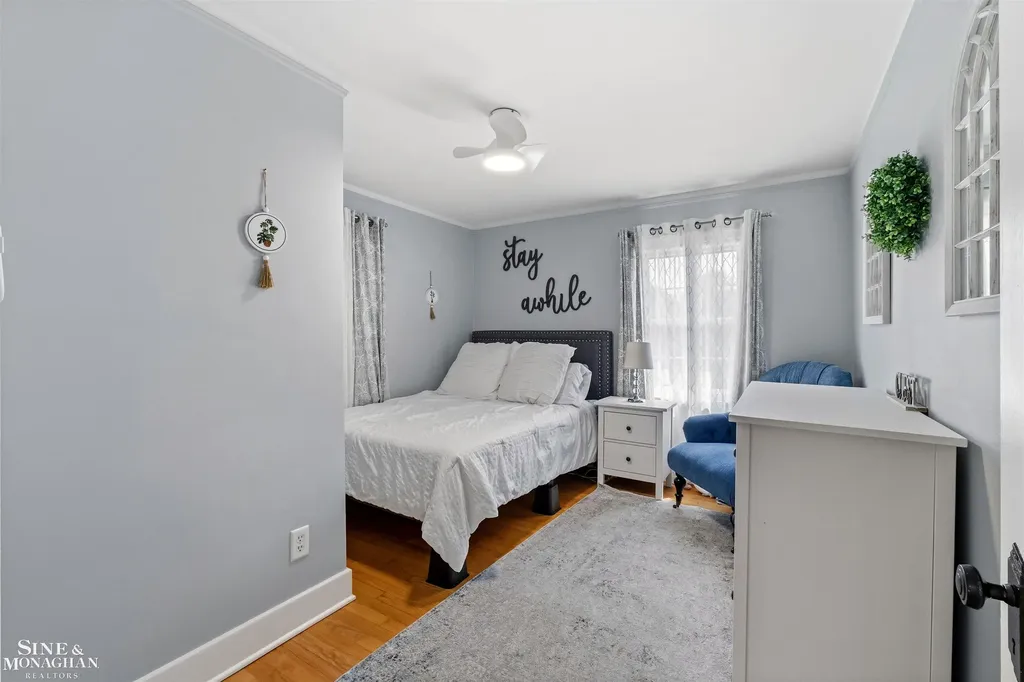 474 Touraine Road Grosse Pointe Farms City MI 48236