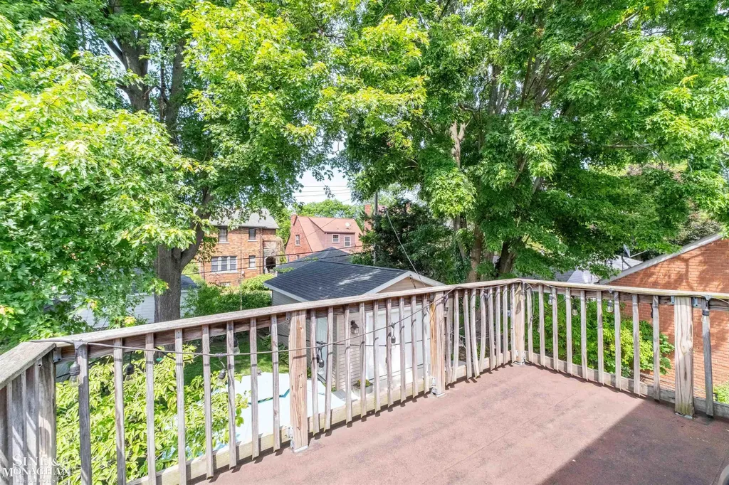 474 Touraine Road Grosse Pointe Farms City MI 48236