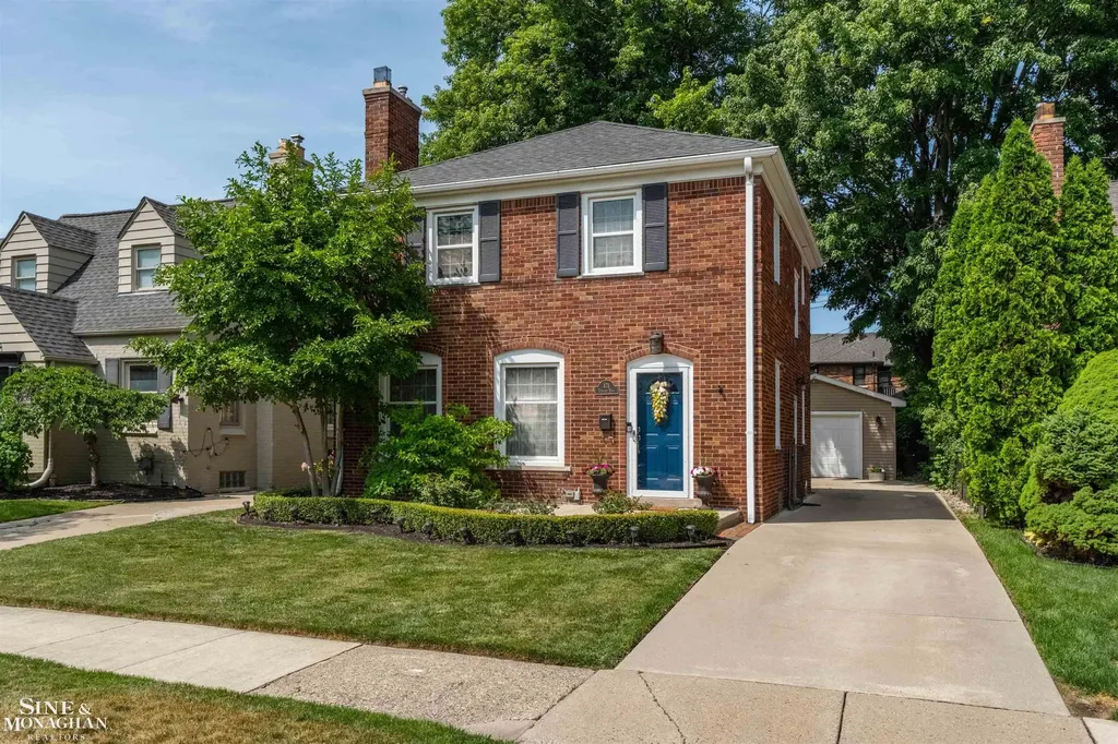 474 Touraine Road Grosse Pointe Farms City MI 48236