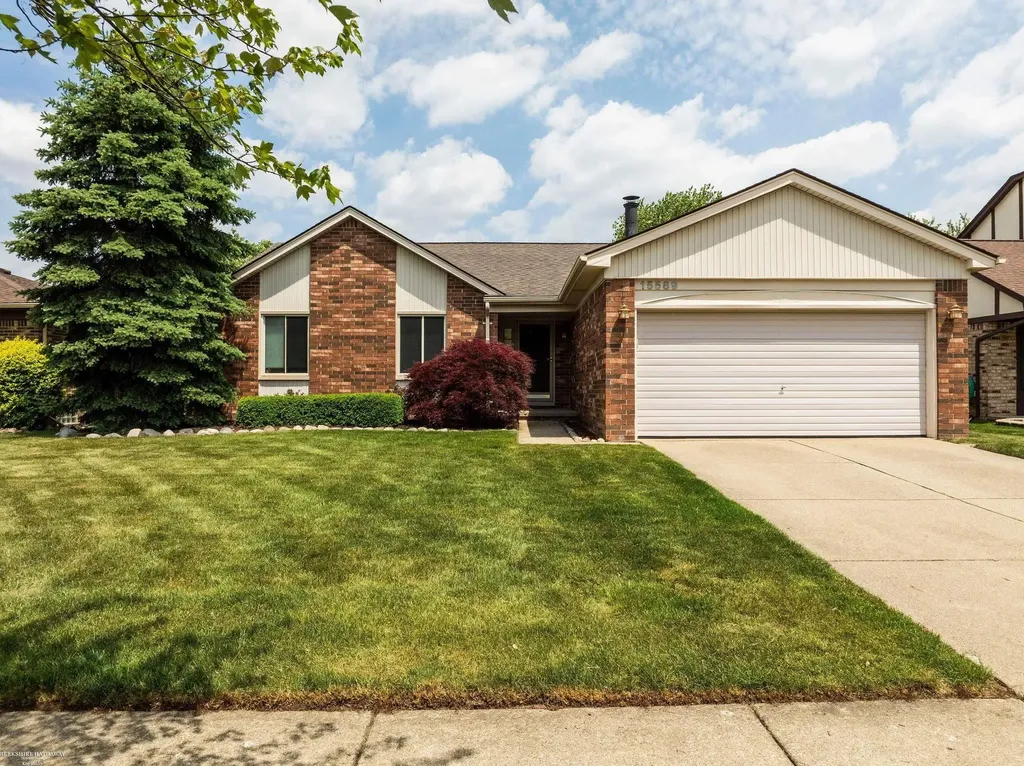 15589 Winter Park Drive Macomb Township MI 48044