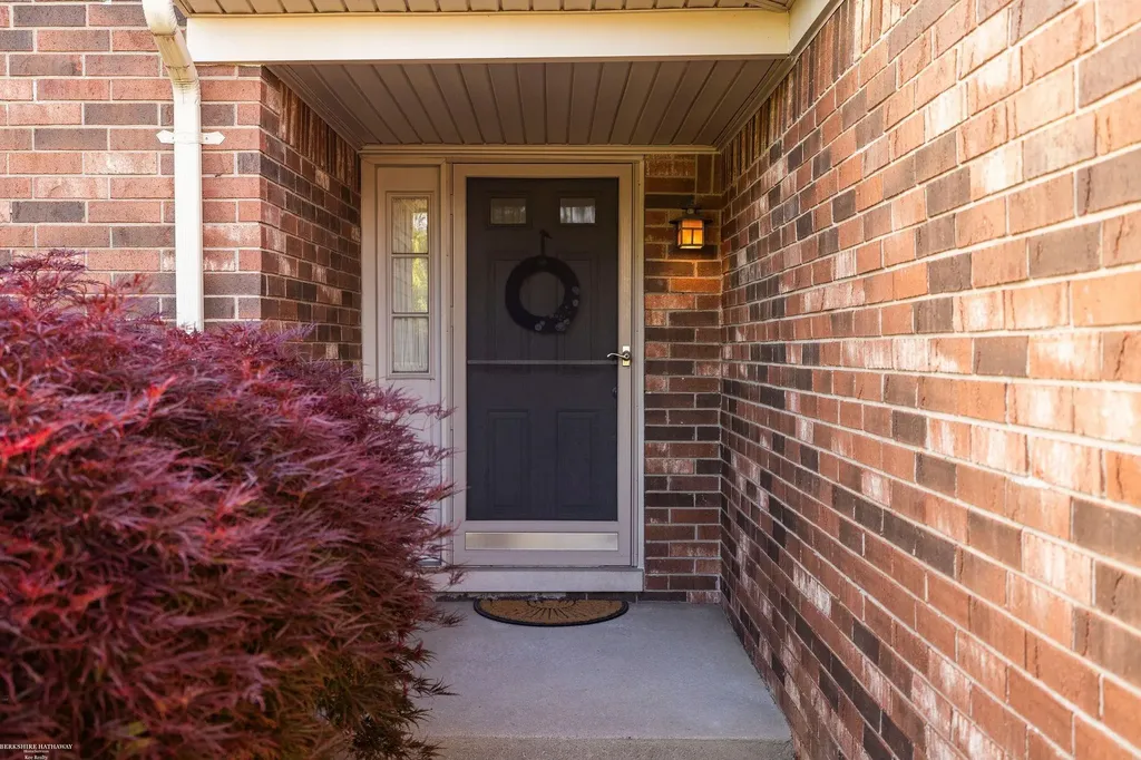 15589 Winter Park Drive Macomb Township MI 48044