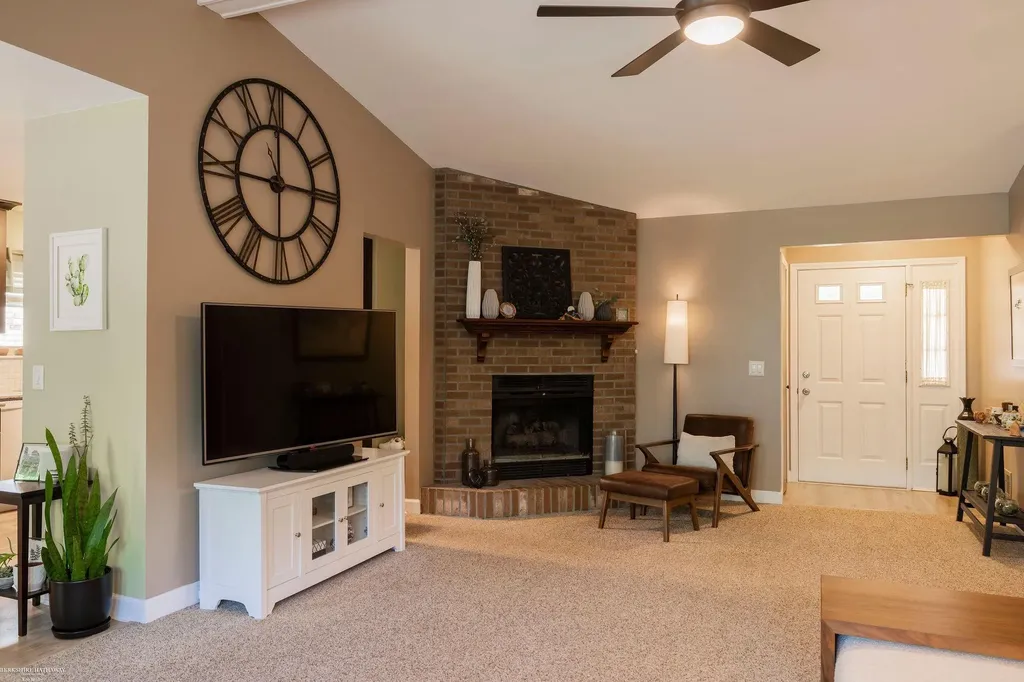15589 Winter Park Drive Macomb Township MI 48044