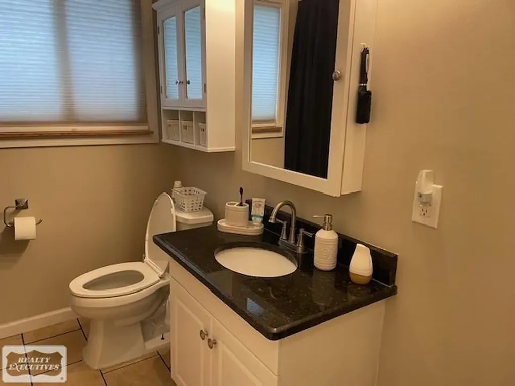2661 W Utica Road Utica City MI 48317