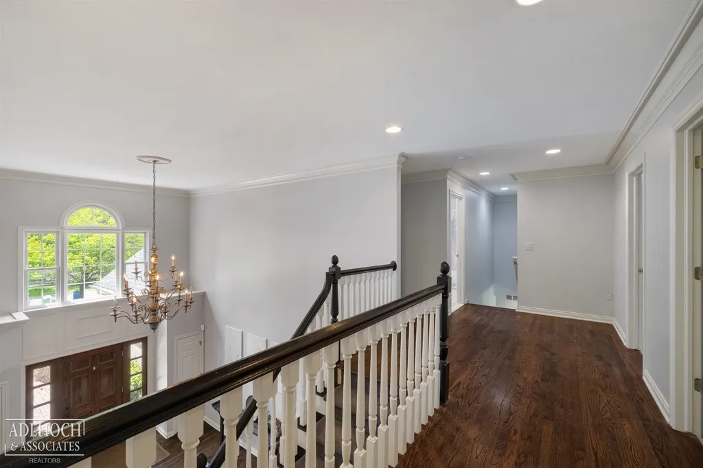 758 Middlesex Road Grosse Pointe Park City MI 48230