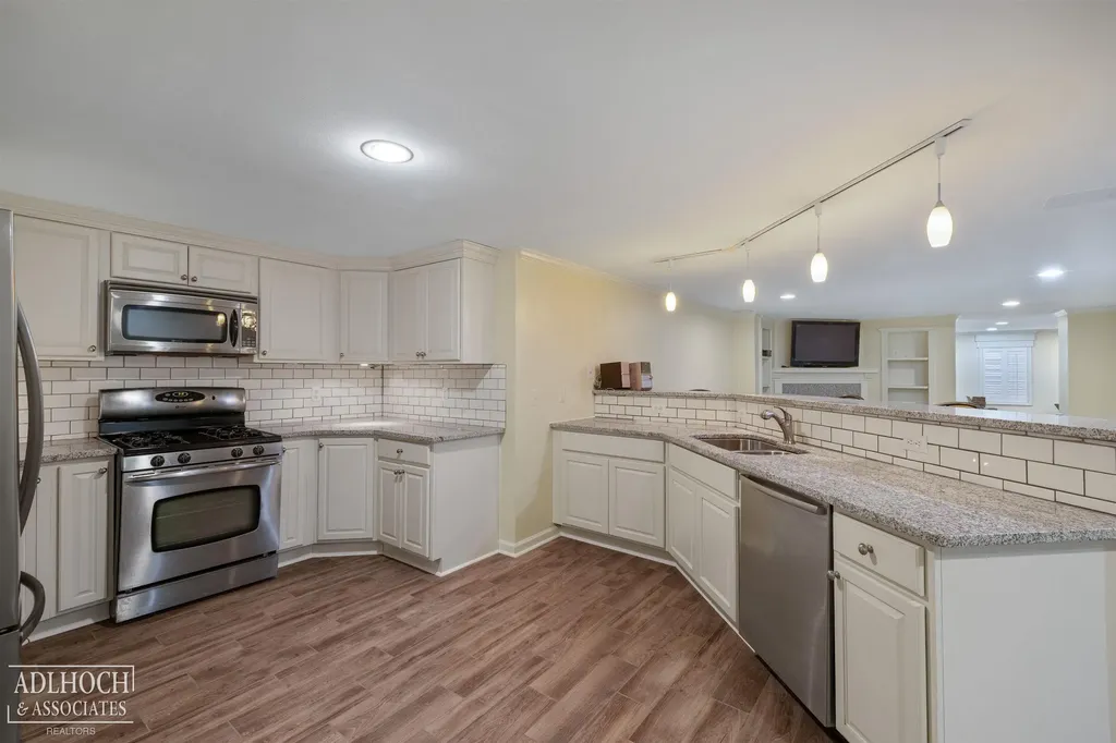 758 Middlesex Road Grosse Pointe Park City MI 48230