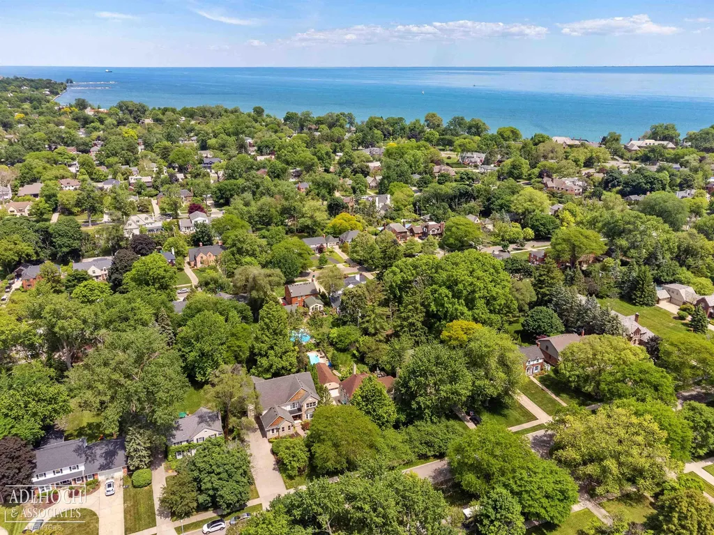 758 Middlesex Road Grosse Pointe Park City MI 48230