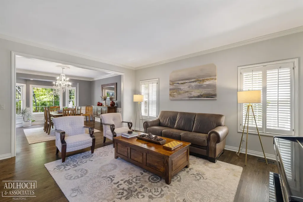 758 Middlesex Road Grosse Pointe Park City MI 48230