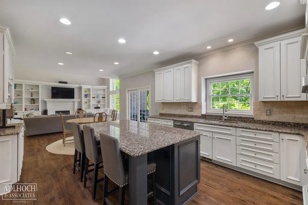 758 Middlesex Road Grosse Pointe Park City MI 48230