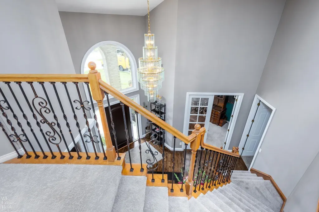 22297 Hazelton Ct Court Novi City MI 48374